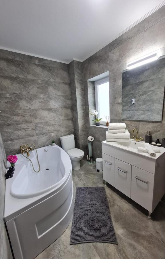 Holiday House Rasnov Buitenkant foto